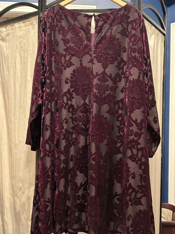 Jessica Howard Plus Sz24Dress, Formal Affairs. NWOT 56”Bust, Wine Color, Long Sl - Image 4 of 4