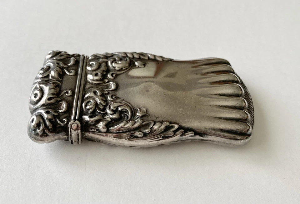 Estuche Vesta Repousse Foliate Art Nouveau Plata de Ley 925 Caja Fuerte 21 gramos Foto 3 de 4