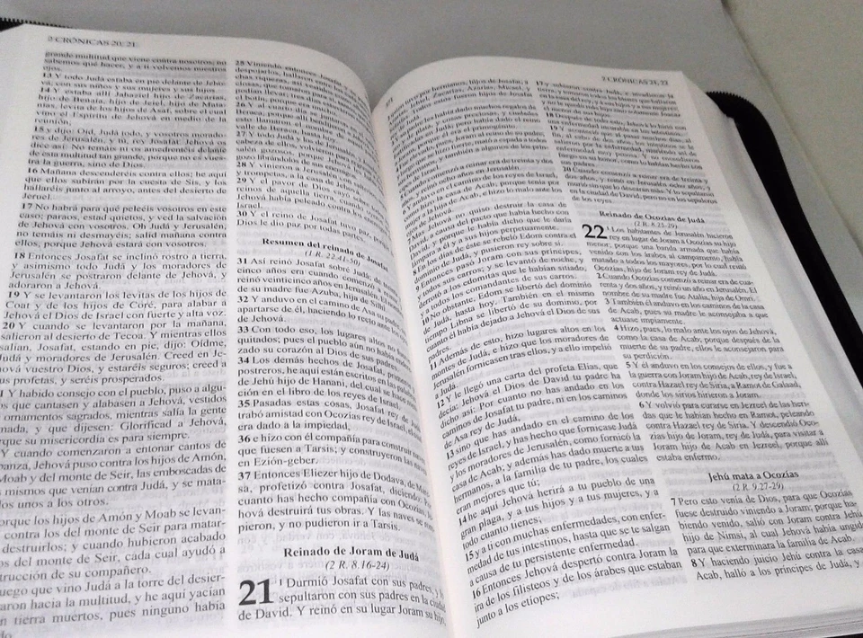 Biblia con funda azul, cremallera e indice de promesas RV60 ESPAÑOL - Imagen 3 de 3