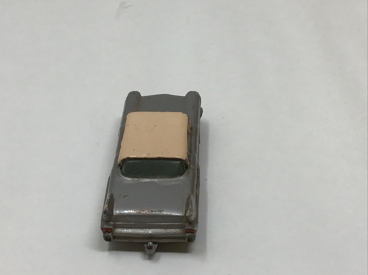 VINTAGE LESNEY SILVER MATCHBOX 1960 CADILLAC SIXTY SPECIAL 27 GREY