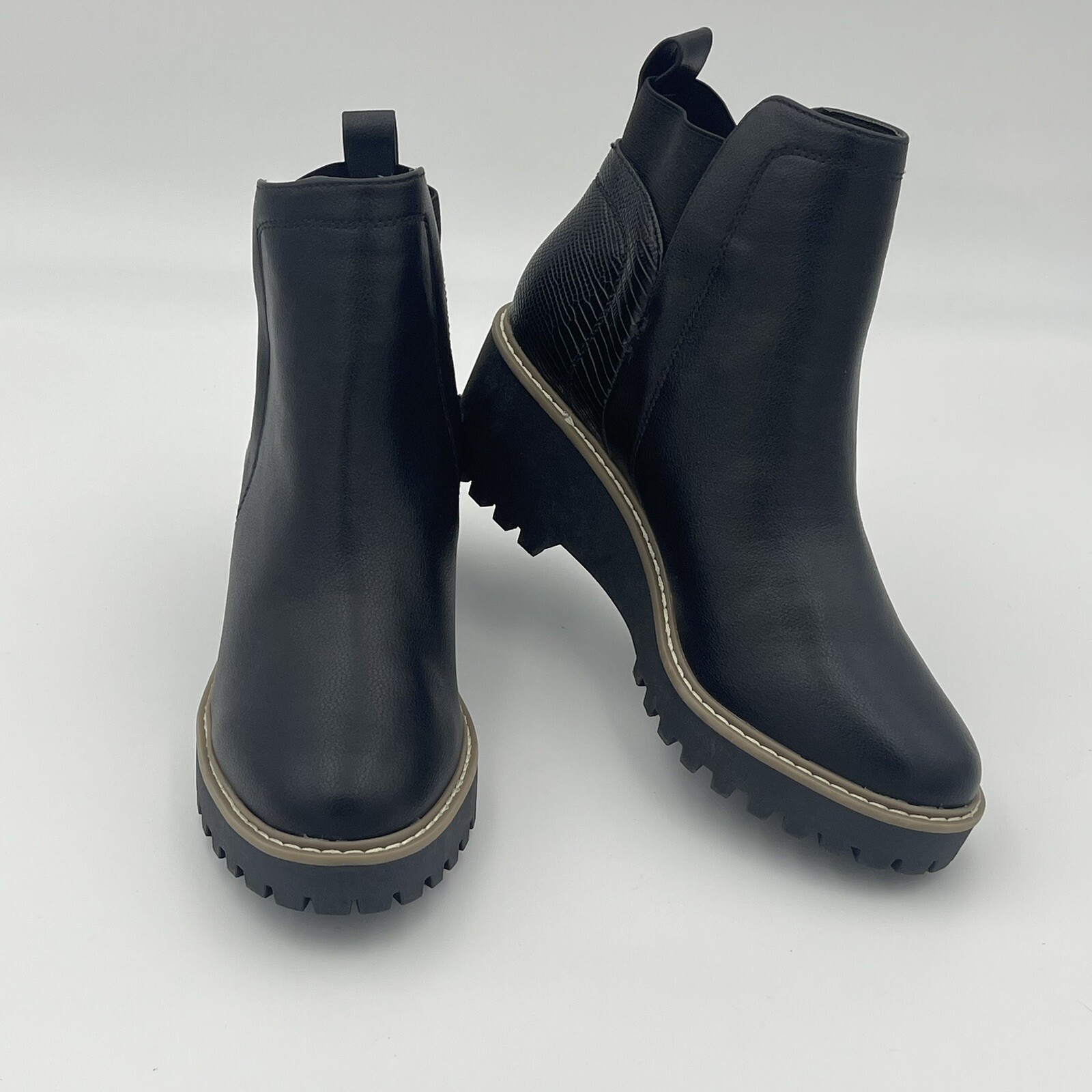 Stivaletti DOLCE VITA donna Rielle neri Chelsea suola a strappo TG 9 5