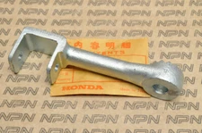 NOS Honda CL77 Right Foot Peg Step Pillion Arm Bar Bracket 50711-273-000