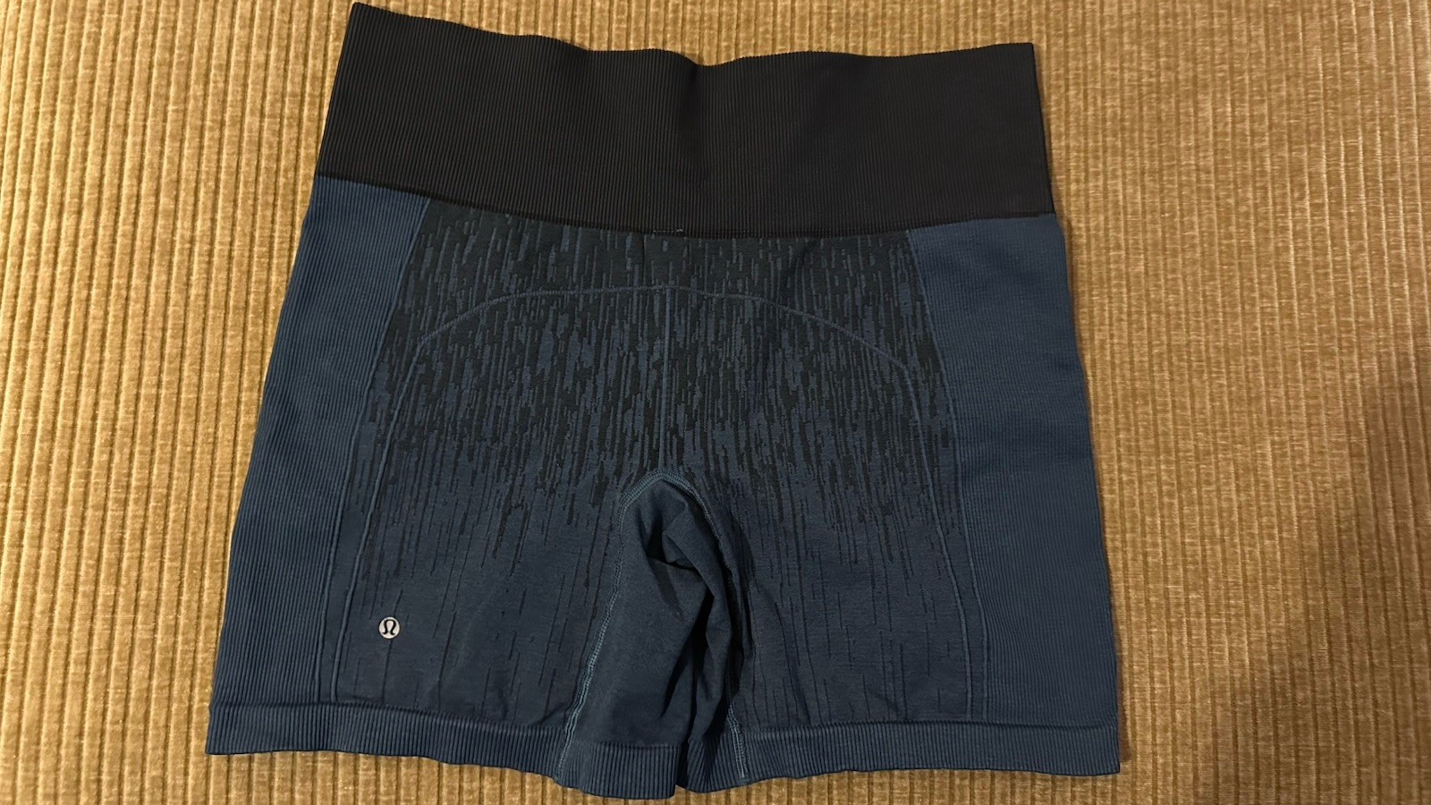 Lululemon Biker Shorts Navy Black Stretch Athletic Women's Activewear 14-image