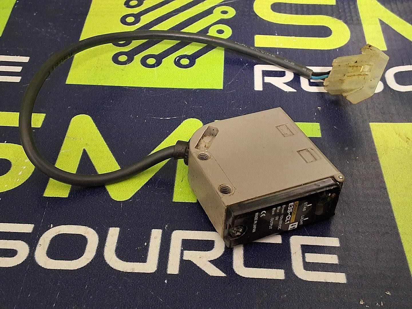 OMRON E3S-CL1 PHOTOELECTRIC SENSOR 10-30VDC
