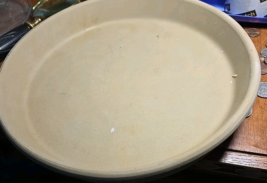 Pampered Chef Stoneware Round Pizza Stone Pan 8.5" microwave, freeze, oven