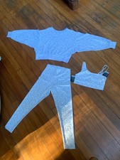 onzie hot yoga set size M/L