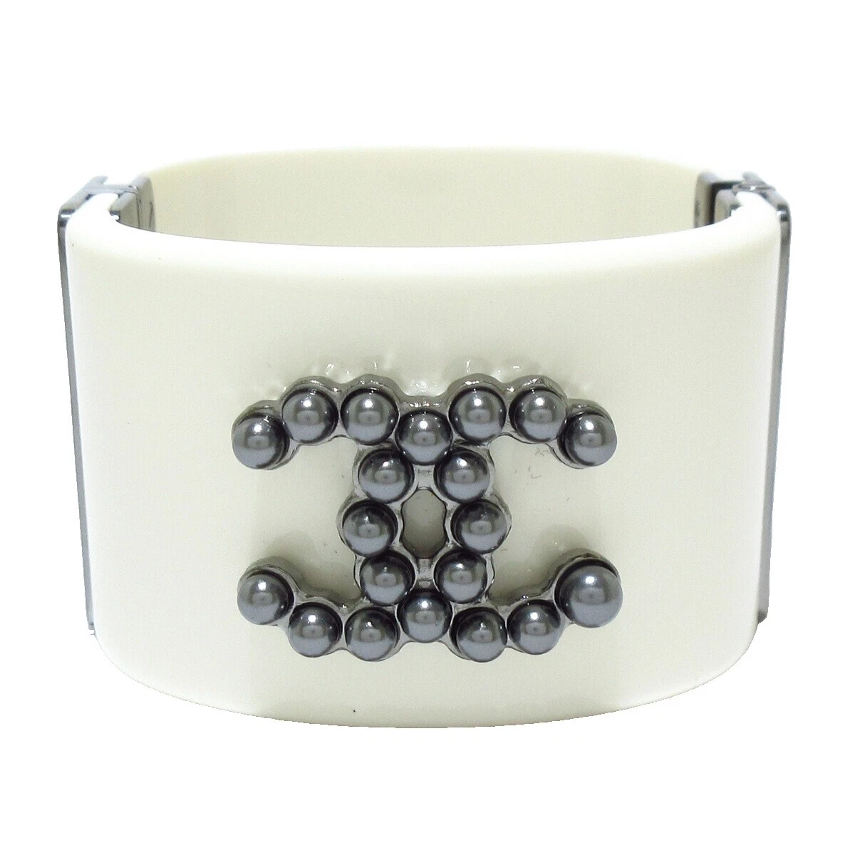 CHANEL Pearl Plastic Fashion Jewelry