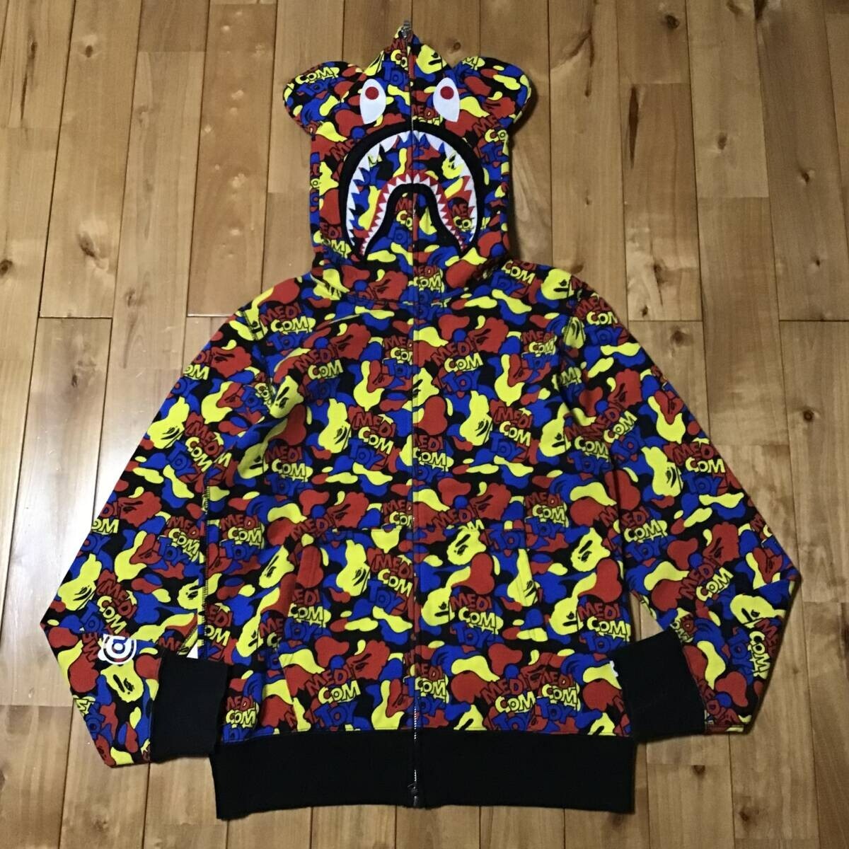 BAPE × medicom toy BE@R Shark Full Zip Hoodie BEAR A Bathing Ape
