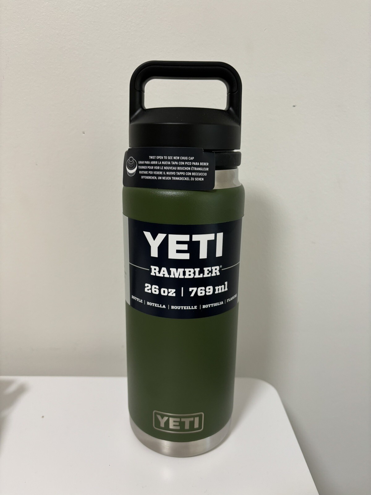 New Yeti Rambler 26oz Water Bottle With Chug Cap Highlands Olive