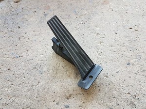 BMW X1 E84 3er F30 F31 Gaspedal Fahrpedalmodul Automatikgetriebe 6853175