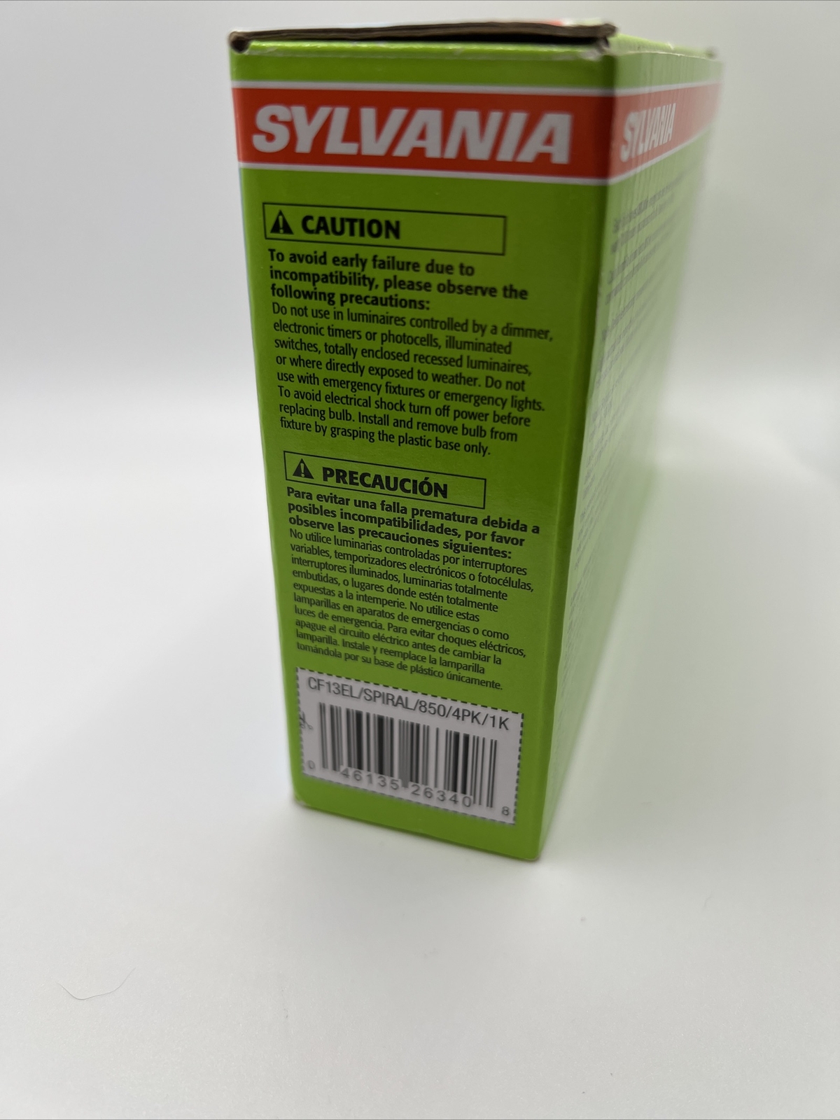 Sylvania CFL Natural Daylight 5000K Bulbs 60 Watts / Uses 13 Watts / 4 bulbs