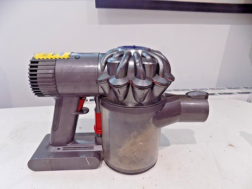 Dyson V6 Staubsauger Hauptteilbehälter + Akku Grau ERSATZTEILE/PARTS M12