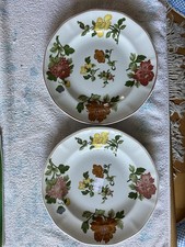 Pair of Vintage  Wedgwood Kimono Georgetown Collection 8" Plates