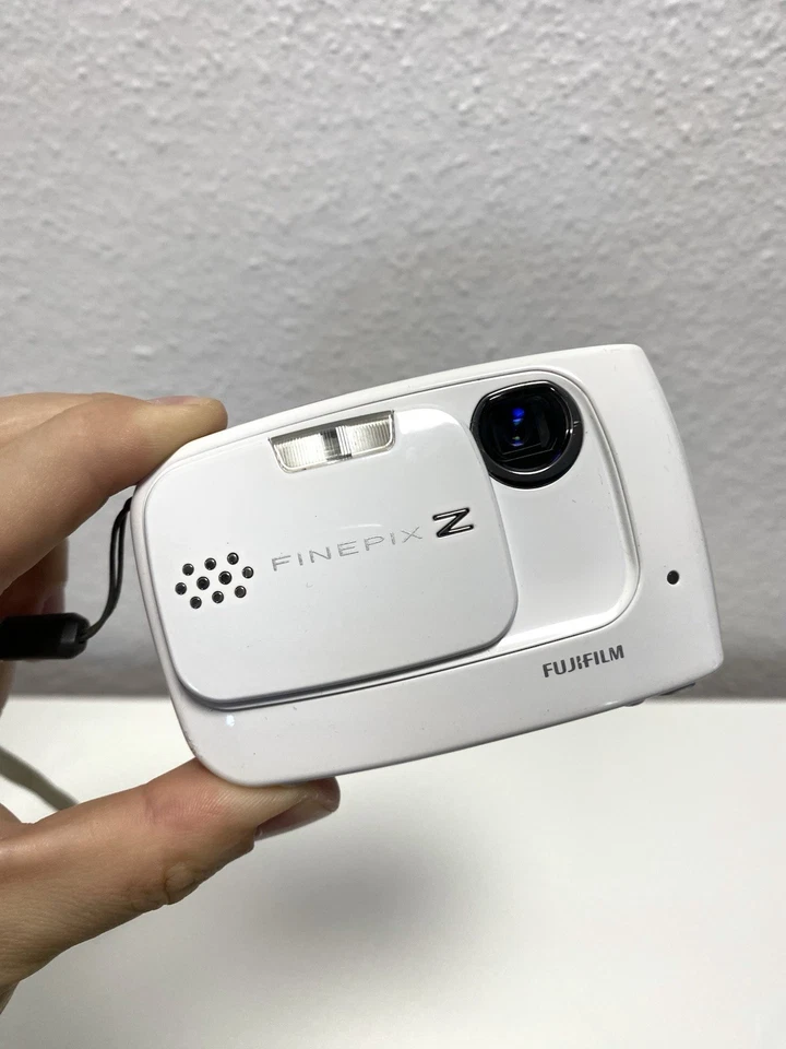 Fujifilm FinePix Z30 Weiß / Ultra Kompakte Digitalkamera / Lesen / Geprüft ✅ - Bild 4 von 4