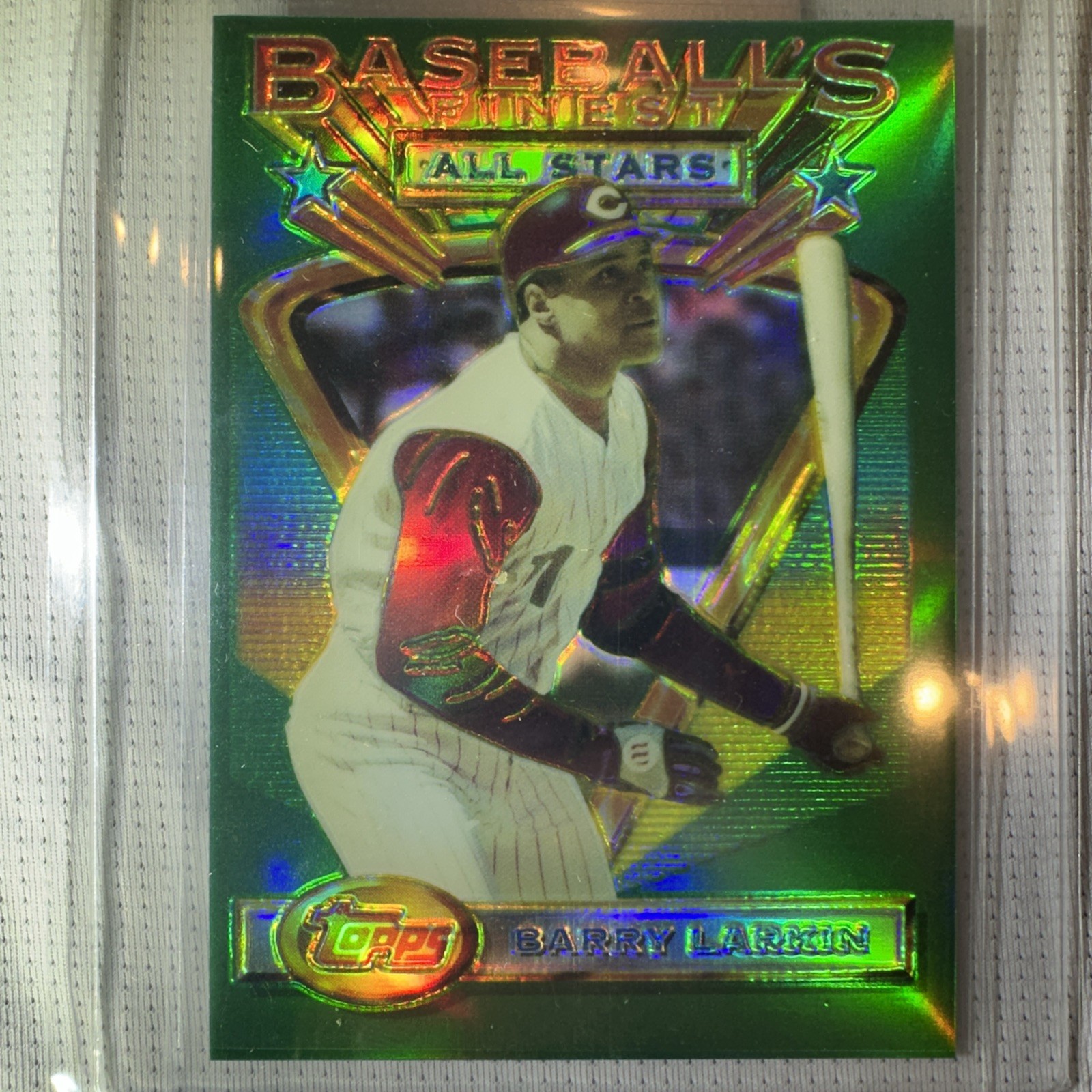 1993 TOPPS FINEST REFRACTOR OF HOFer BARRY LARKIN, #114, CINCINNATI REDS