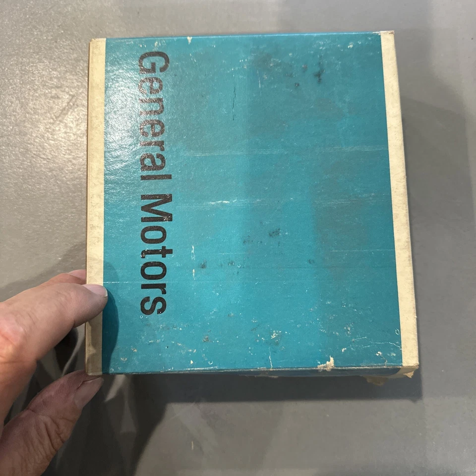 Nuevo de Lote Antiguo Pontiac Bonneville Catalina 1970 Bisel Marcador Lateral Trasero GM 477808 dp  Foto 2 de 4