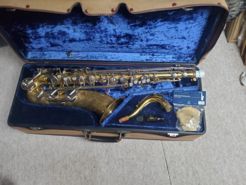 nice vintage  German Tenor saxophone "B&S" Blue label - Picture 1 of 19