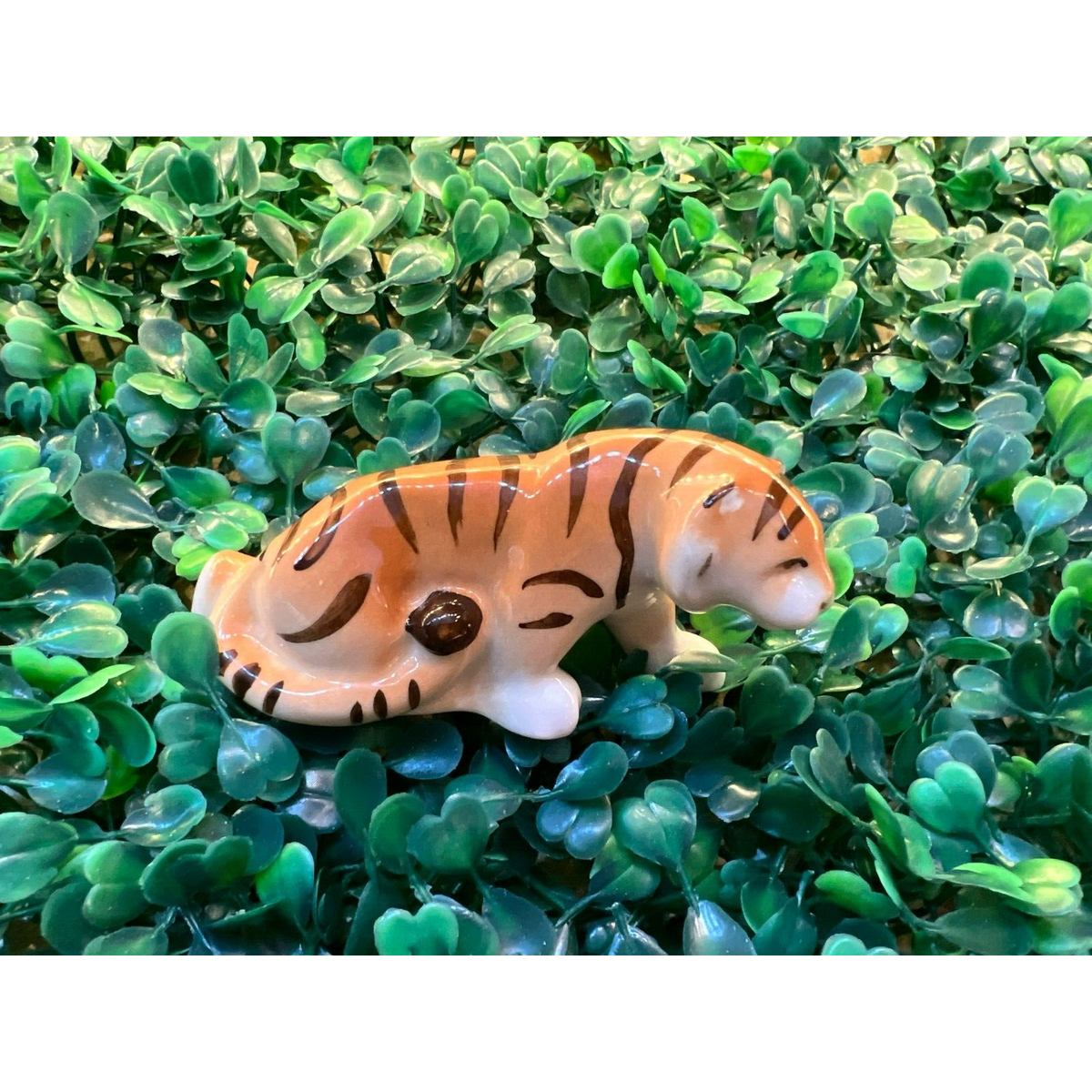 Lomonosov CROUCHING TIGER Figurine LFZ IMPERIAL USSR Porcelain