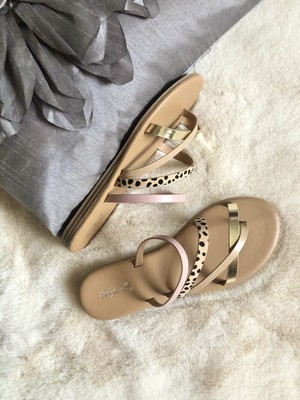 qupid cheetah sandals