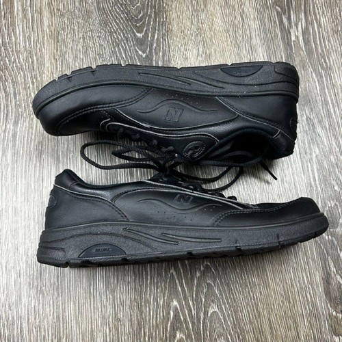 New Balance Black 811 Women's Walking Lace up Shoe Size 11 barely worn - Picture 2 of 9
