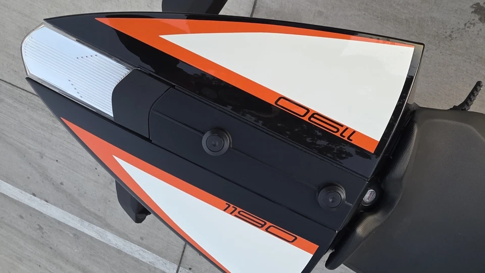 2012 KTM 1190 RC8 R  - Image 4 of 4