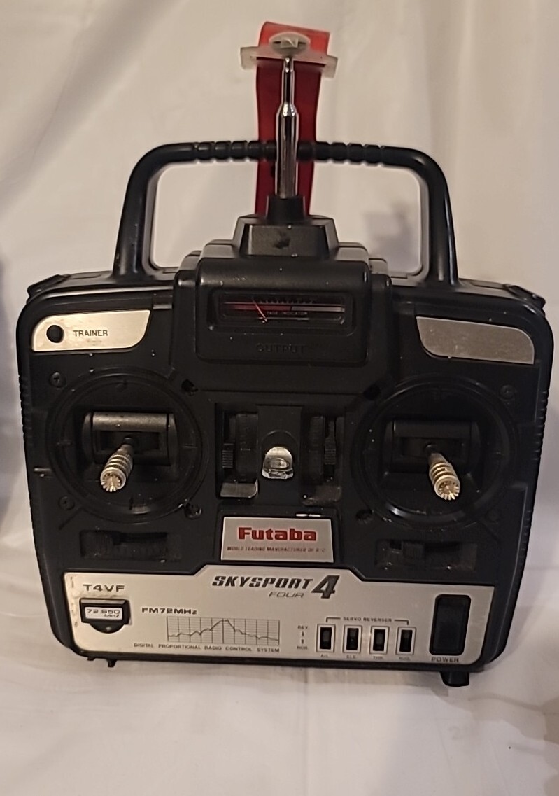 FUTABA ラジコンジャンク FUTABA SKYSPORT 4 72 MHZ RADIO CONTROL SYSTEM T4VF NO CHARGER | eBay
