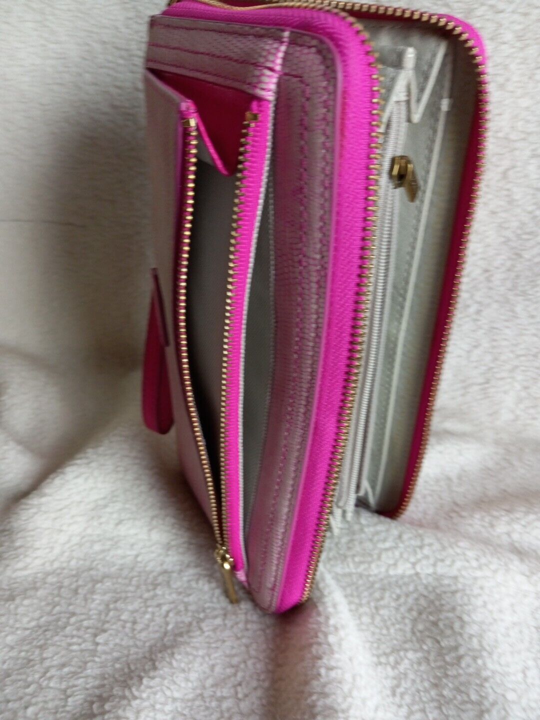 Fossil Pink Zip Around Wallet/Wristlet Clutch - image 13