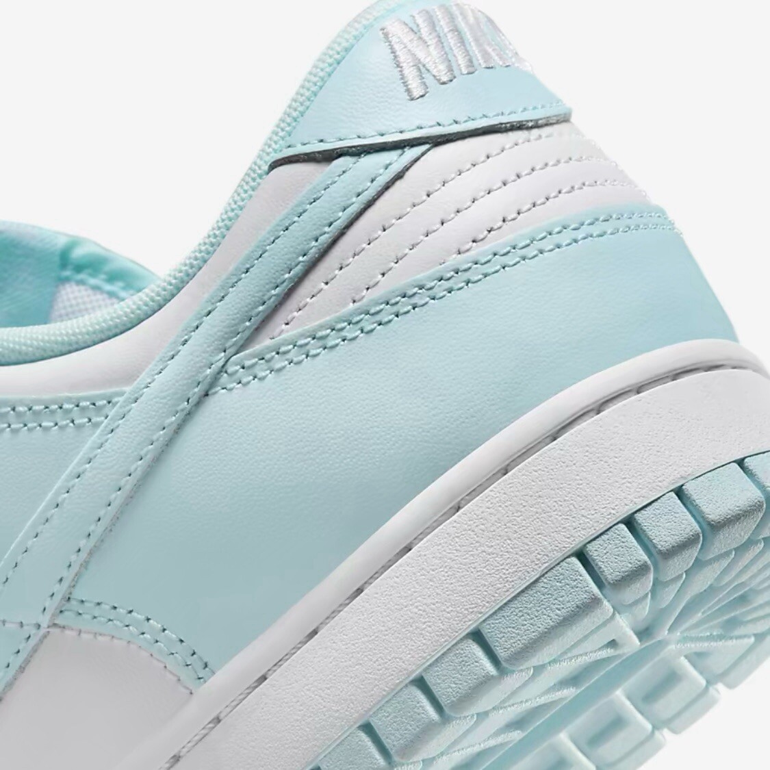 Nike Dunk Low Shoes Glacier Blue White New DV0833-104 Men display picture 2