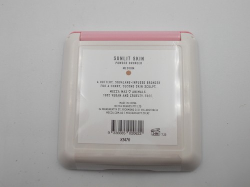 Mecca Max Sunlit Skin Bronzer - Medium - New - FREE DELIVERY - Picture 2 of 2