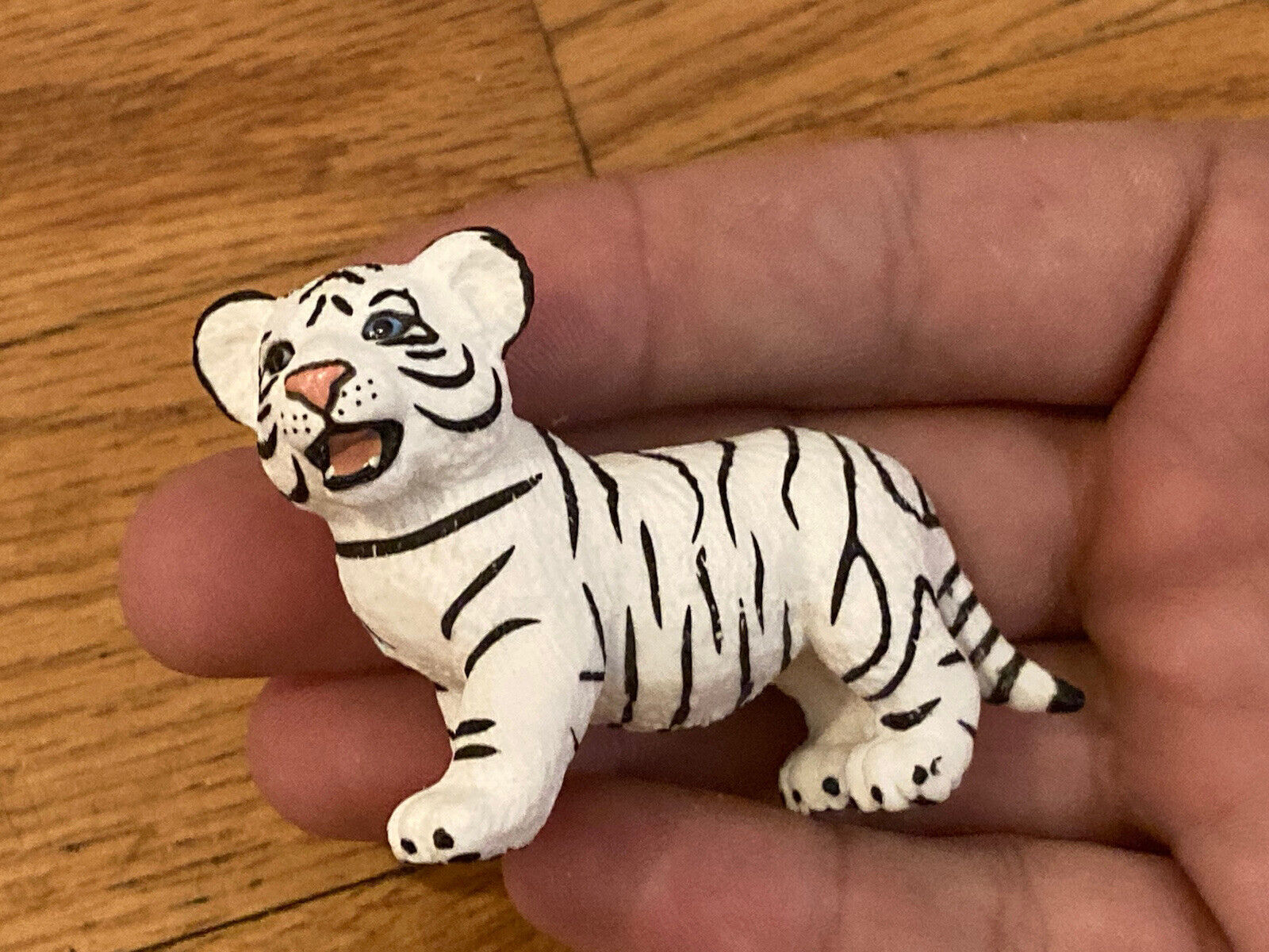 Bengal Tiger Running 3D Printed Miniature Figurine 