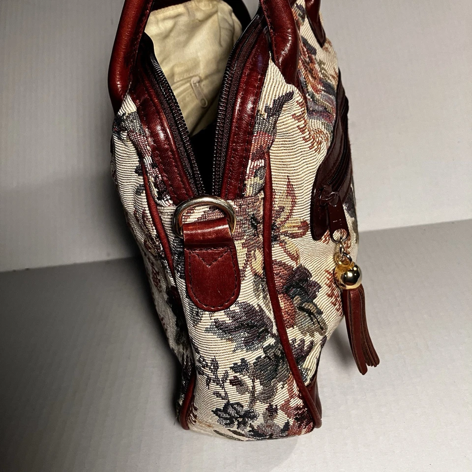 Bolso de mano para mujer Etienne Aigner tapiz floral de cuero Foto 3 de 4