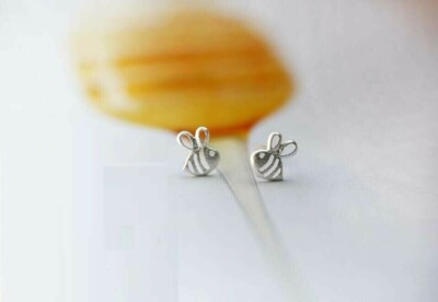 Adorable Silver SP Tiny Honey Bee Stud Earrings
