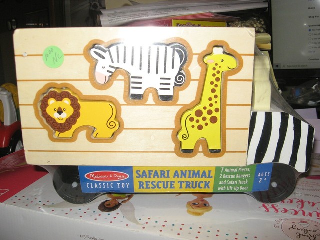melissa and doug safari animal rescue truck
