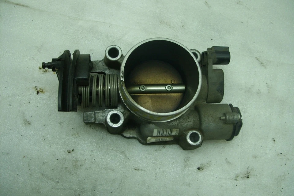 Oldsmobile Alero 2002 02 2,2 GL carrocería del acelerador con sensor B-122 D Foto 2 de 4