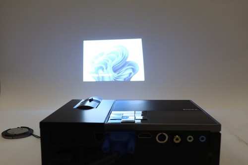 Dell M210X DLP Front Projector Soft Carrying Case 50-60Hz with Cables - Picture 7 of 14