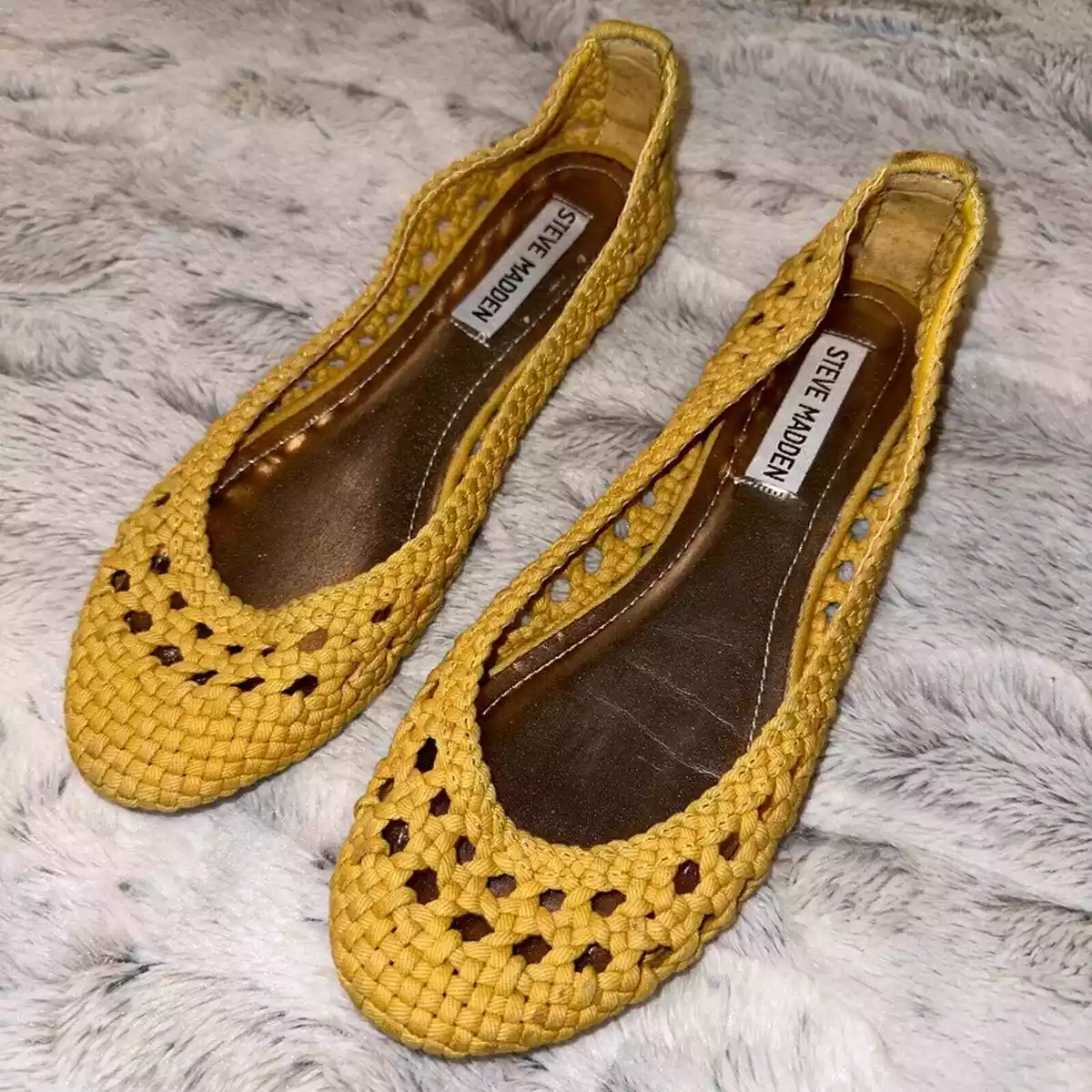 Steve madden woven best sale flats