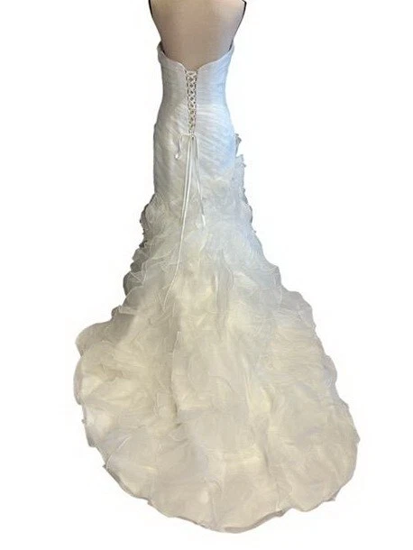 Vestido de novia Sophia Tolli marfil sin tirantes plisado floral talla 8 $1050 Foto 2 de 4