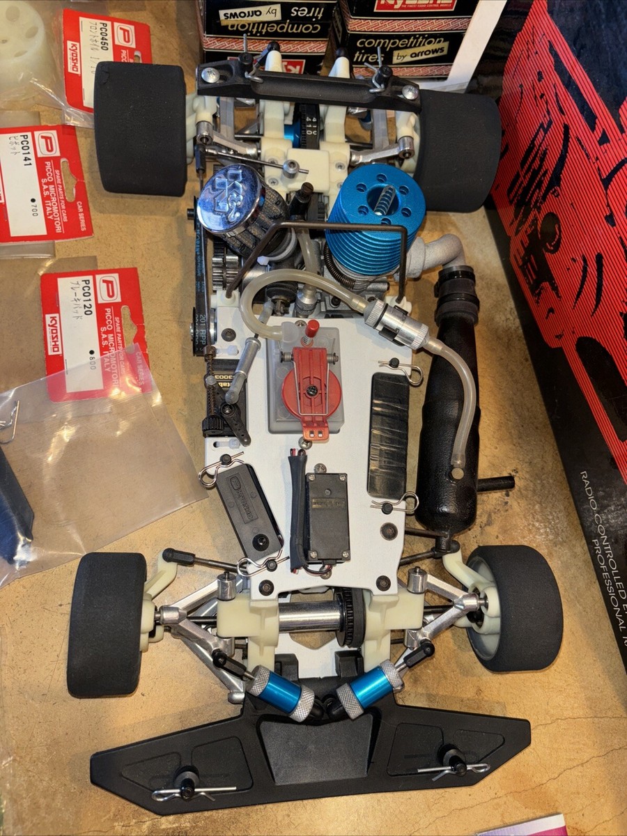 レヴ３００Ｓ　キョーショー Kyosho Lazer ZX-S Evolution restoration, Part 6 (roller