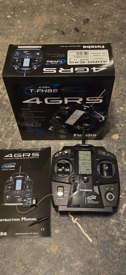 Futaba 4grs 2.4ghz Transmisor Y Receptor En Caja Foto 2 de 4