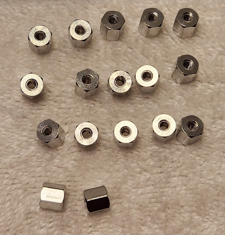 New Lot of 17 Standoff, 1/4" Hex, F-F, #4-40, 1/4" Length Aluminum 36-2201-ND