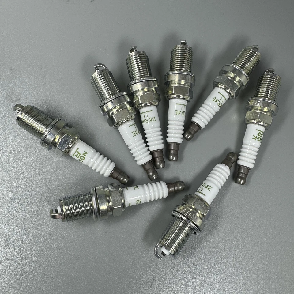 Bujía NGK hecha en JAPÓN 8 PIEZAS para Rolls-Royce Silver Spur Spirit 1992-1998 Foto 3 de 4