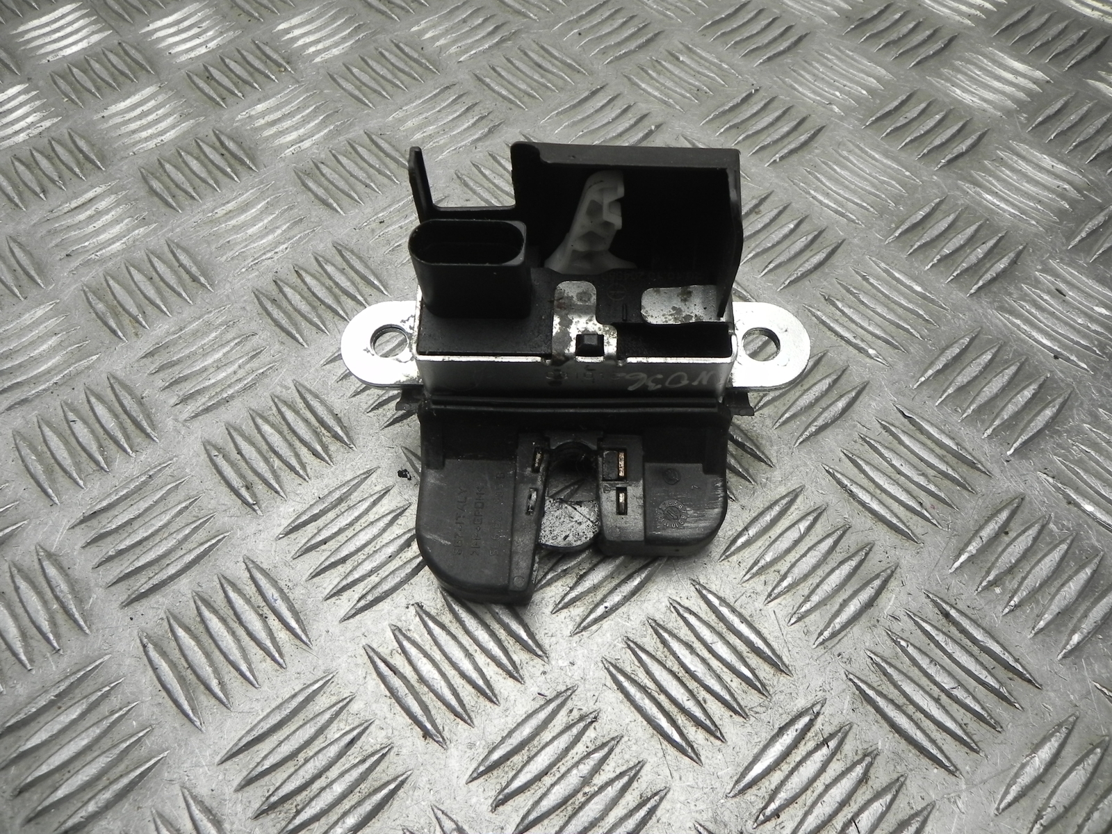 ŠKODA 5L6 827 505 B YETI (5L) 2010 trunk lid lock eBay