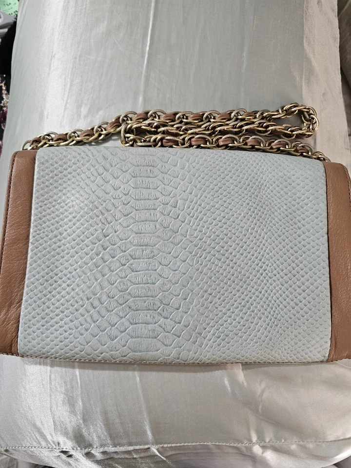 Bolso sin asas de hombro ELLIOTT LUCCA citrón, verde azulado, beige, cuero crema Foto 2 de 4