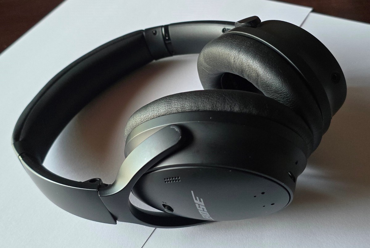 DEFECTIVE Triple Black Bose QuietComfort 45 QC45 Wireless