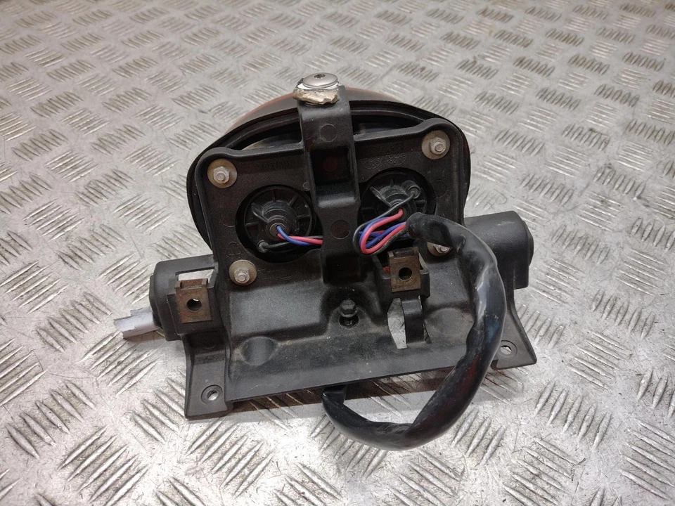 2001 TRIUMPH TT 600 Rear Tail Light - Image 3 of 4