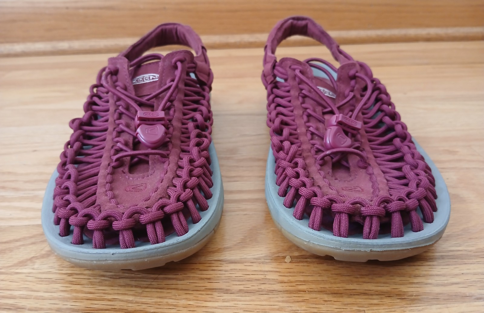 KEEN Sandali da trekking elasticizzati da donna taglia 9 5 rosa fucsia