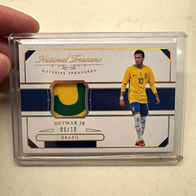 2018 Panini National Treasures Material Treasures Neymar Jr /10 Gold Brazil