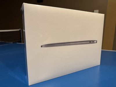 Apple MacBook Air 13 in 2020 Silver/Apple M1 3.2 GHz, 256 GB 8 GB 7-Core