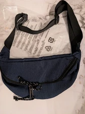 NEW Amazon Basics Fanny Pack Navy Blue Bum Bag Hiking Dog Walking 2 Zippers Clip