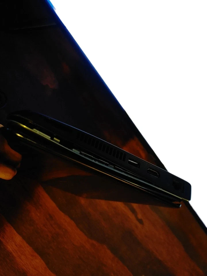 Dell Inspiron Mini 10 PP19S Netbook Atom Z520 1.33Ghz/1GB 10.1" Laptop Computer - Image 4 of 4